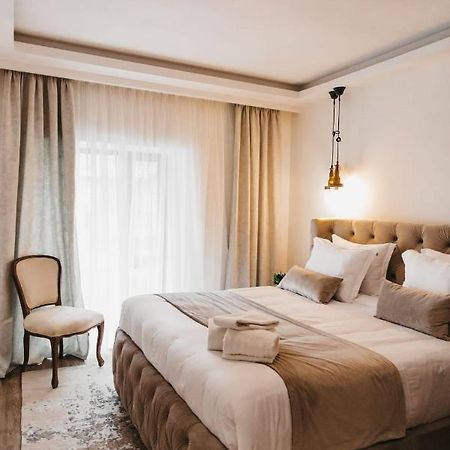 The Berg'S 2 Hotell Ocna Mures Exteriör bild
